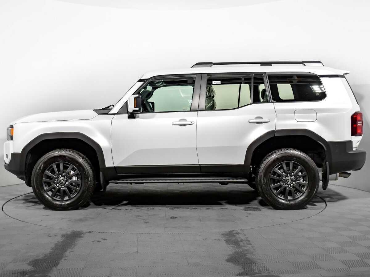 Toyota Land Cruiser Prado с пробегом — 2024 год. Фото: #7