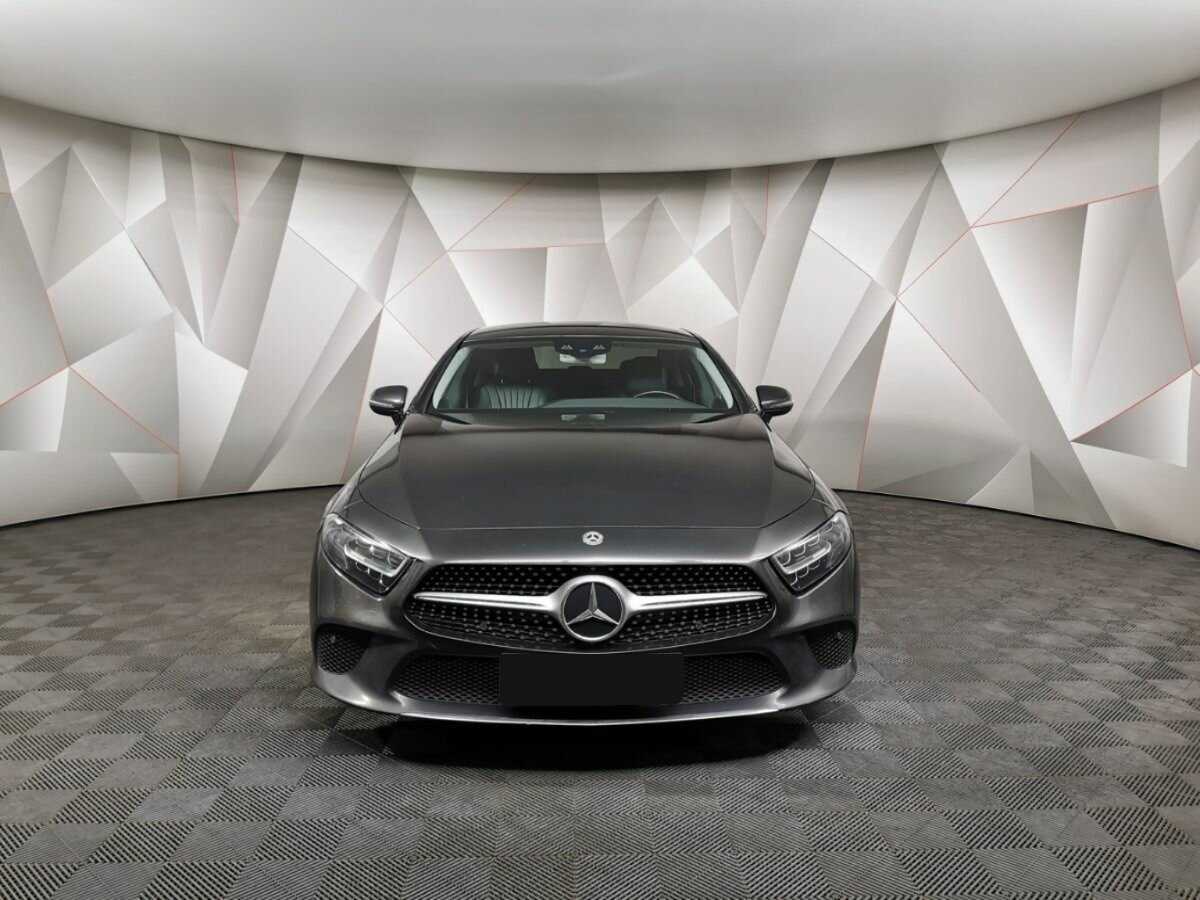 Mercedes-Benz CLS с пробегом — 2018 год. Фото: #6