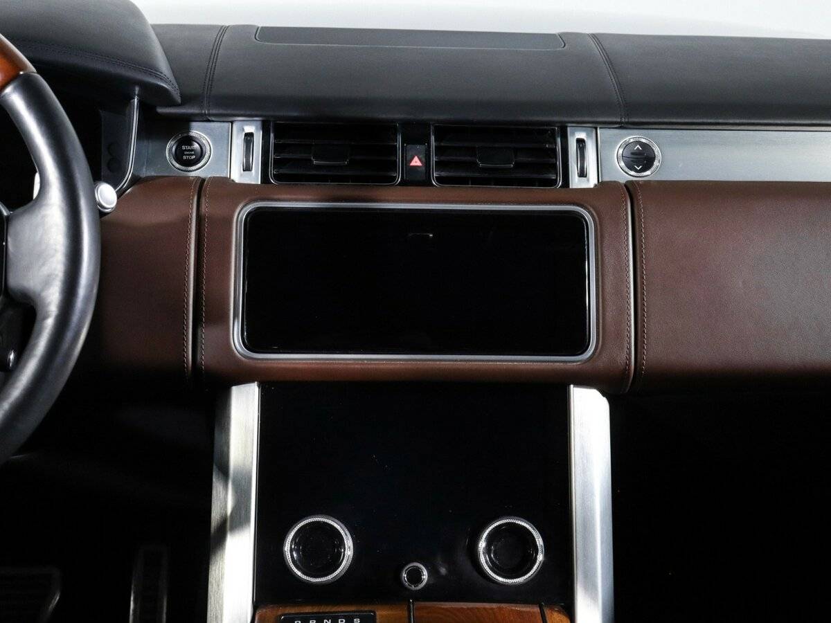 Land Rover Range Rover с пробегом — 2019 год. Фото: #9