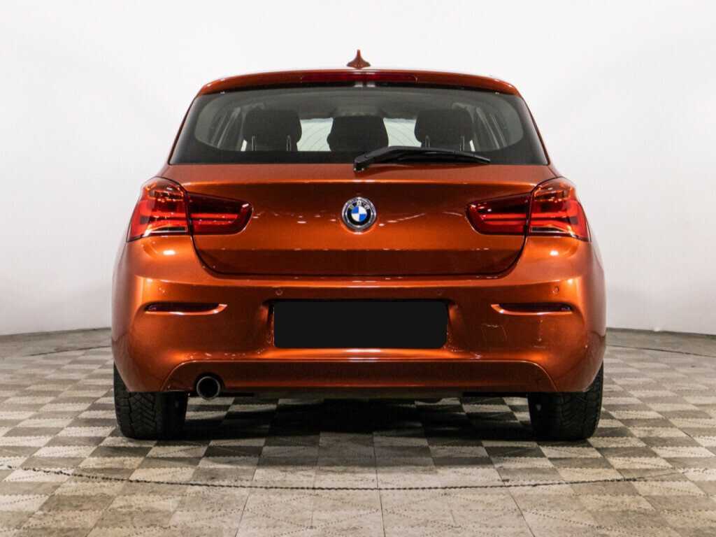 BMW 1 серии с пробегом — 2017 год. Фото: #5
