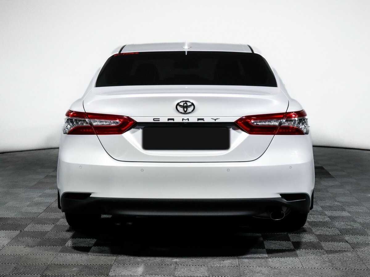 Toyota Camry с пробегом — 2021 год. Фото: #5