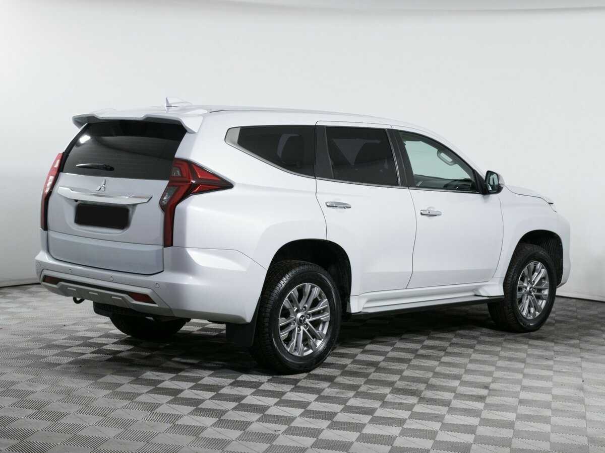 Mitsubishi Pajero Sport с пробегом — 2020 год. Фото: #3