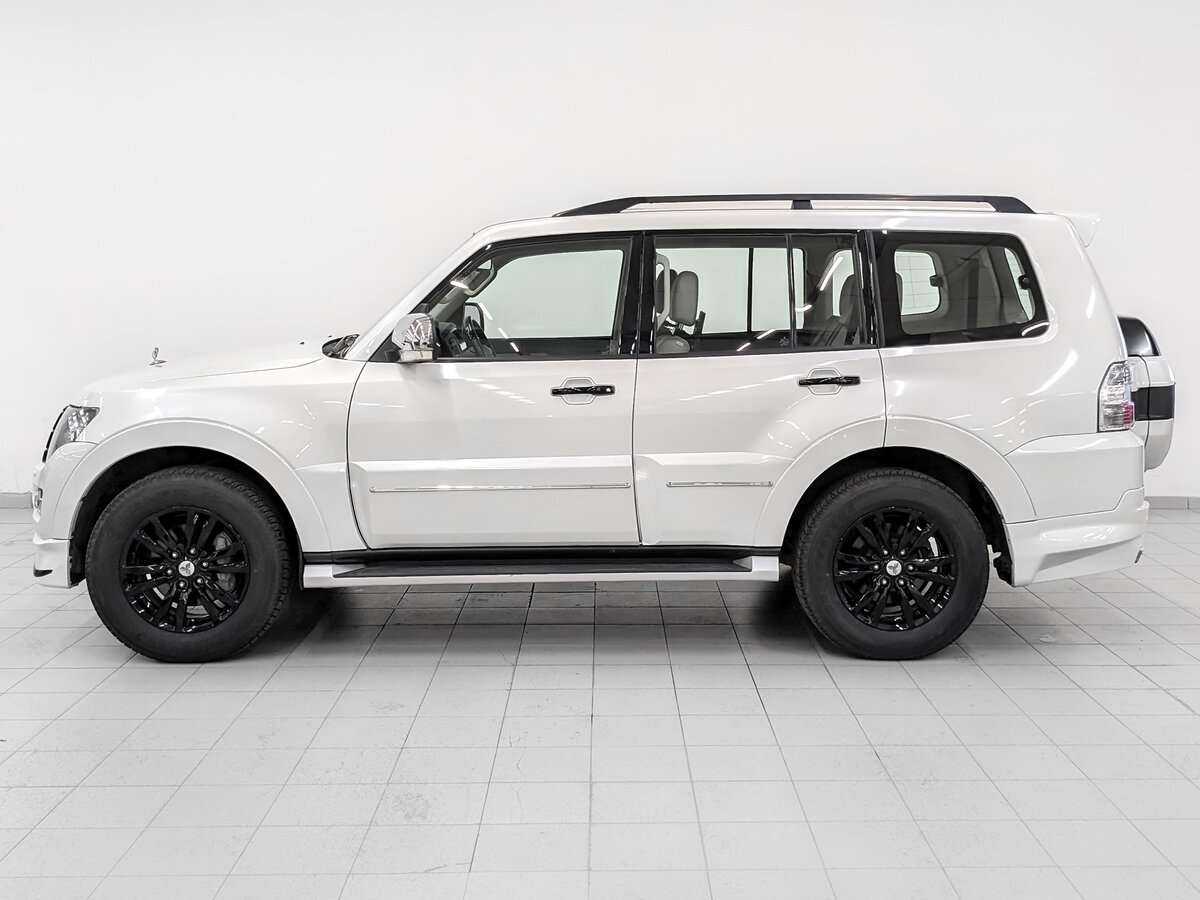 Mitsubishi Pajero с пробегом — 2019 год. Фото: #7