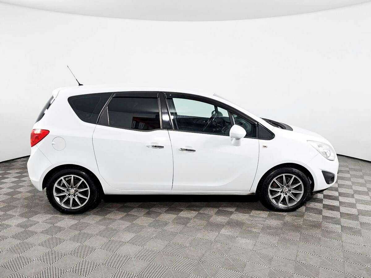 Opel Meriva с пробегом — 2011 год. Фото: #3