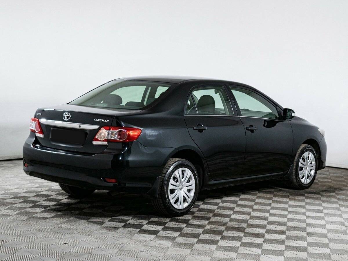 Toyota Corolla с пробегом — 2011 год. Фото: #3