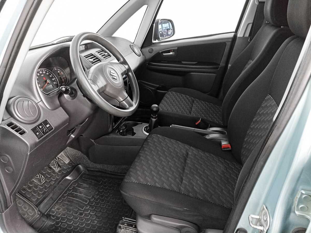 Suzuki SX4 с пробегом — 2008 год. Фото: #13