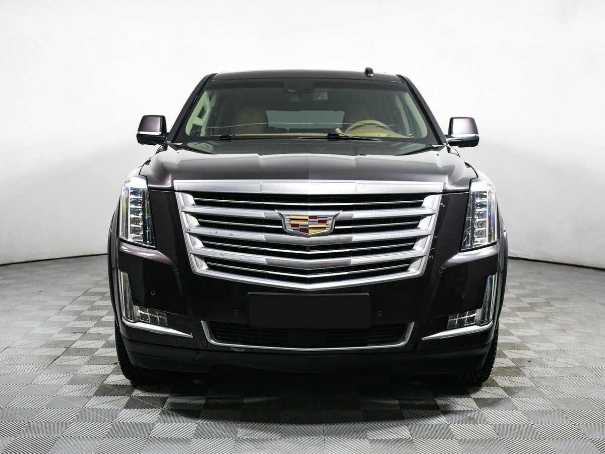 Cadillac Escalade с пробегом — 2016 год. Фото: #1