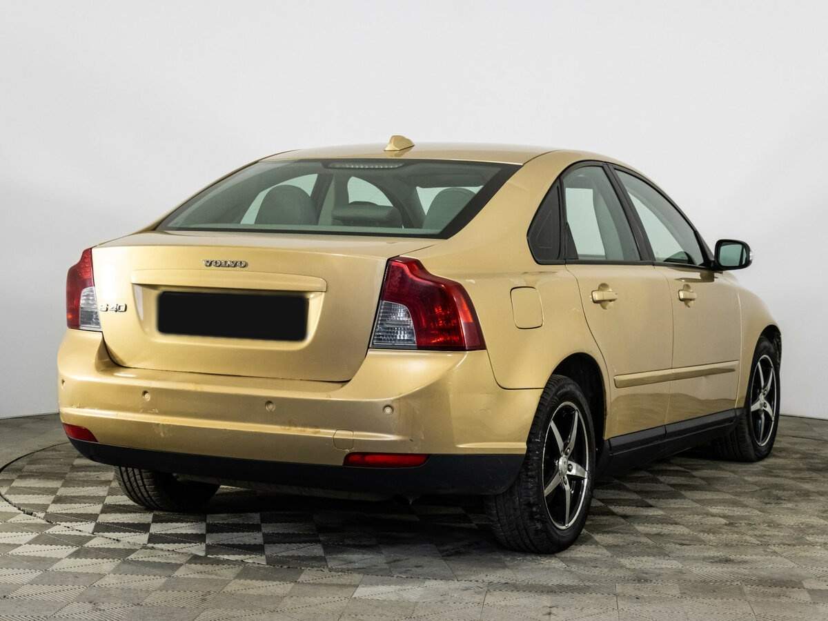 Volvo S40 с пробегом — 2007 год. Фото: #4
