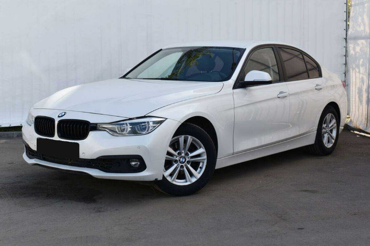 BMW 3 серии с пробегом — 2018 год. Фото: #0