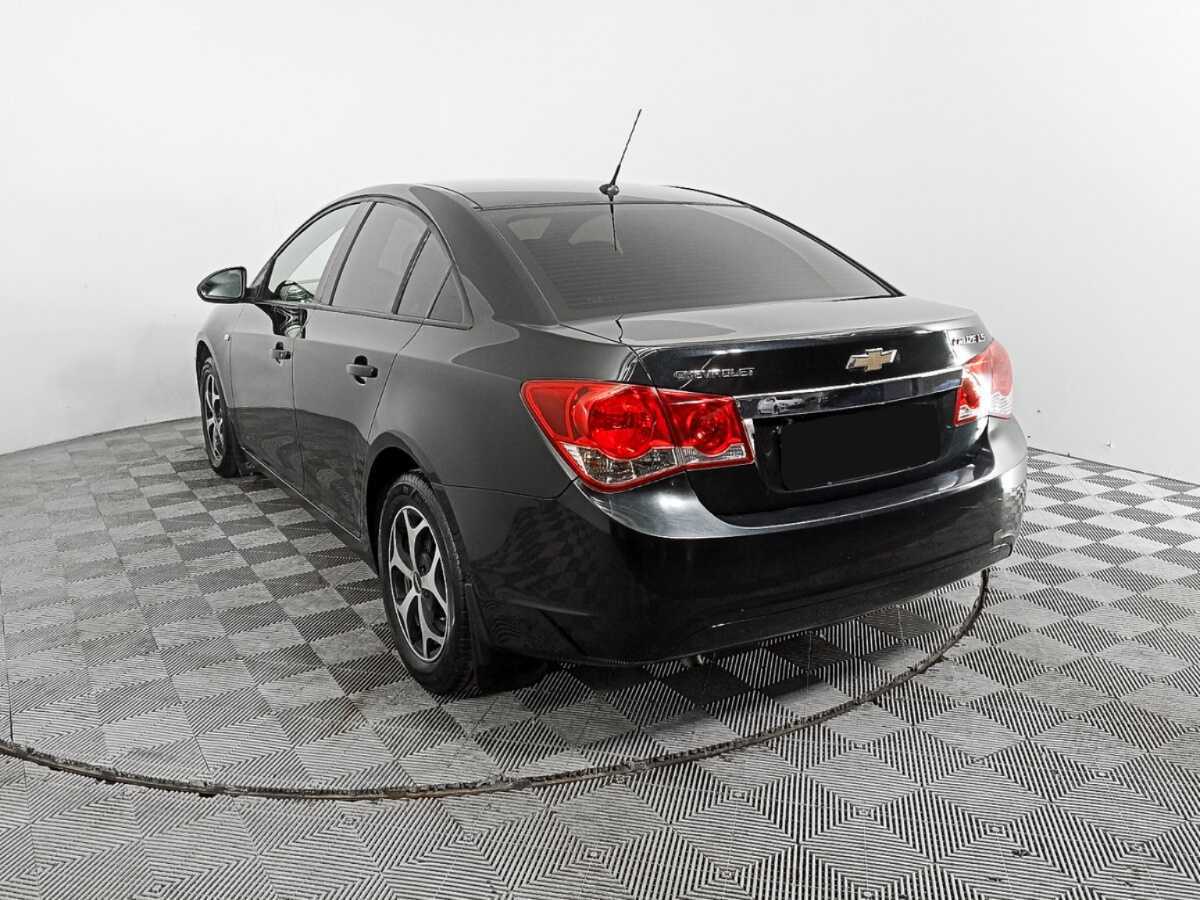 Chevrolet Cruze с пробегом — 2012 год. Фото: #5