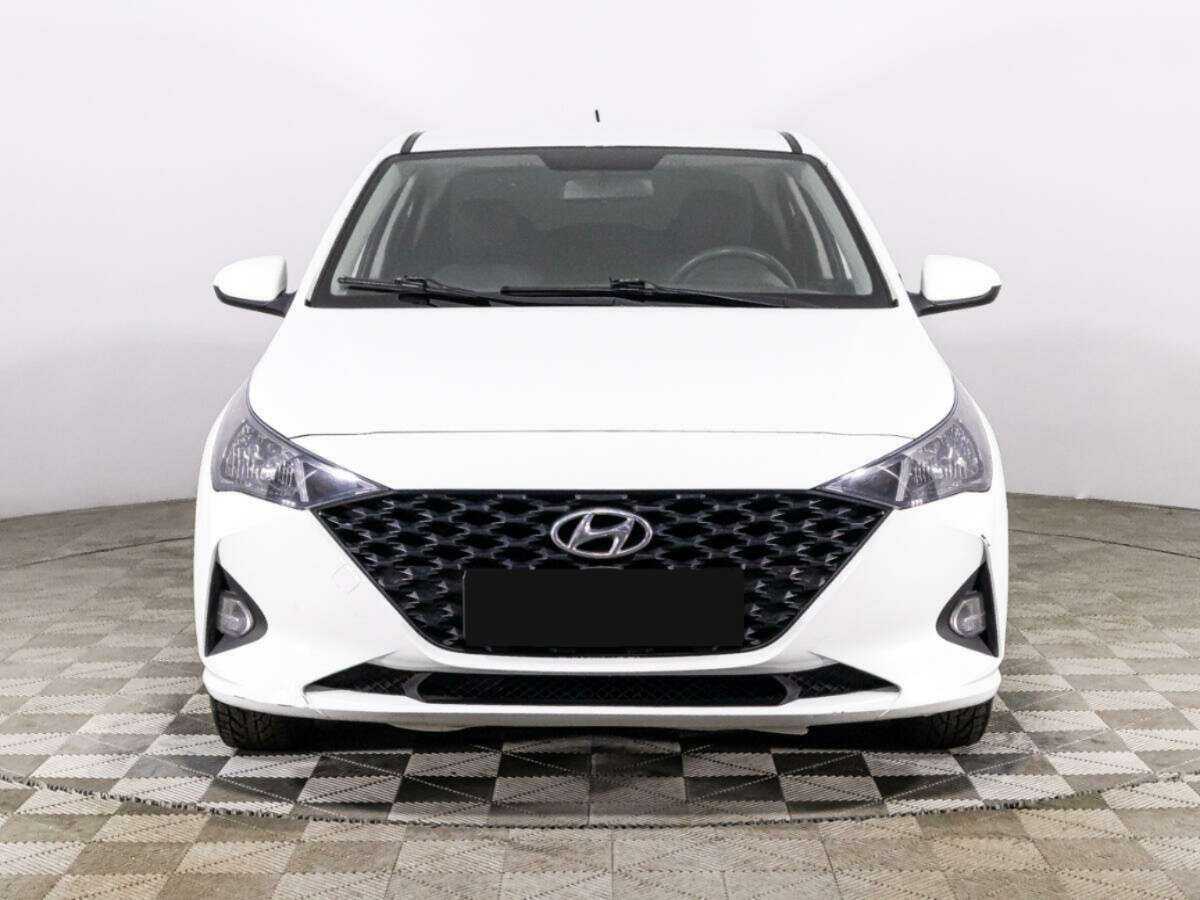 Hyundai Solaris с пробегом — 2020 год. Фото: #1