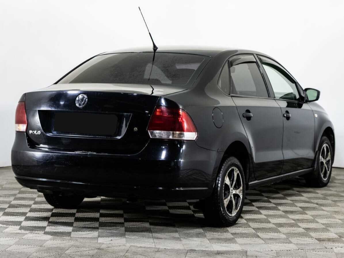 Volkswagen Polo с пробегом — 2011 год. Фото: #4