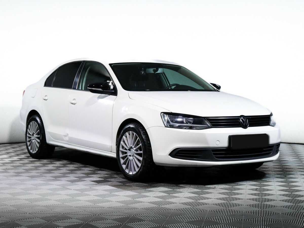 Volkswagen Jetta с пробегом — 2013 год. Фото: #2