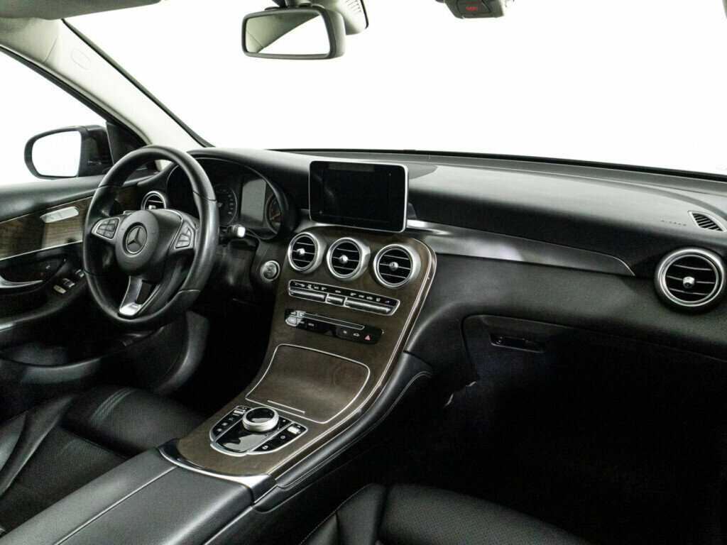 Mercedes-Benz GLC с пробегом — 2017 год. Фото: #8