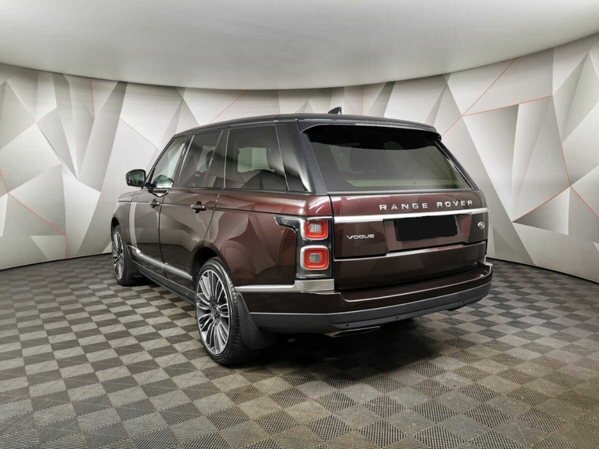 Land Rover Range Rover с пробегом — 2018 год. Фото: #3