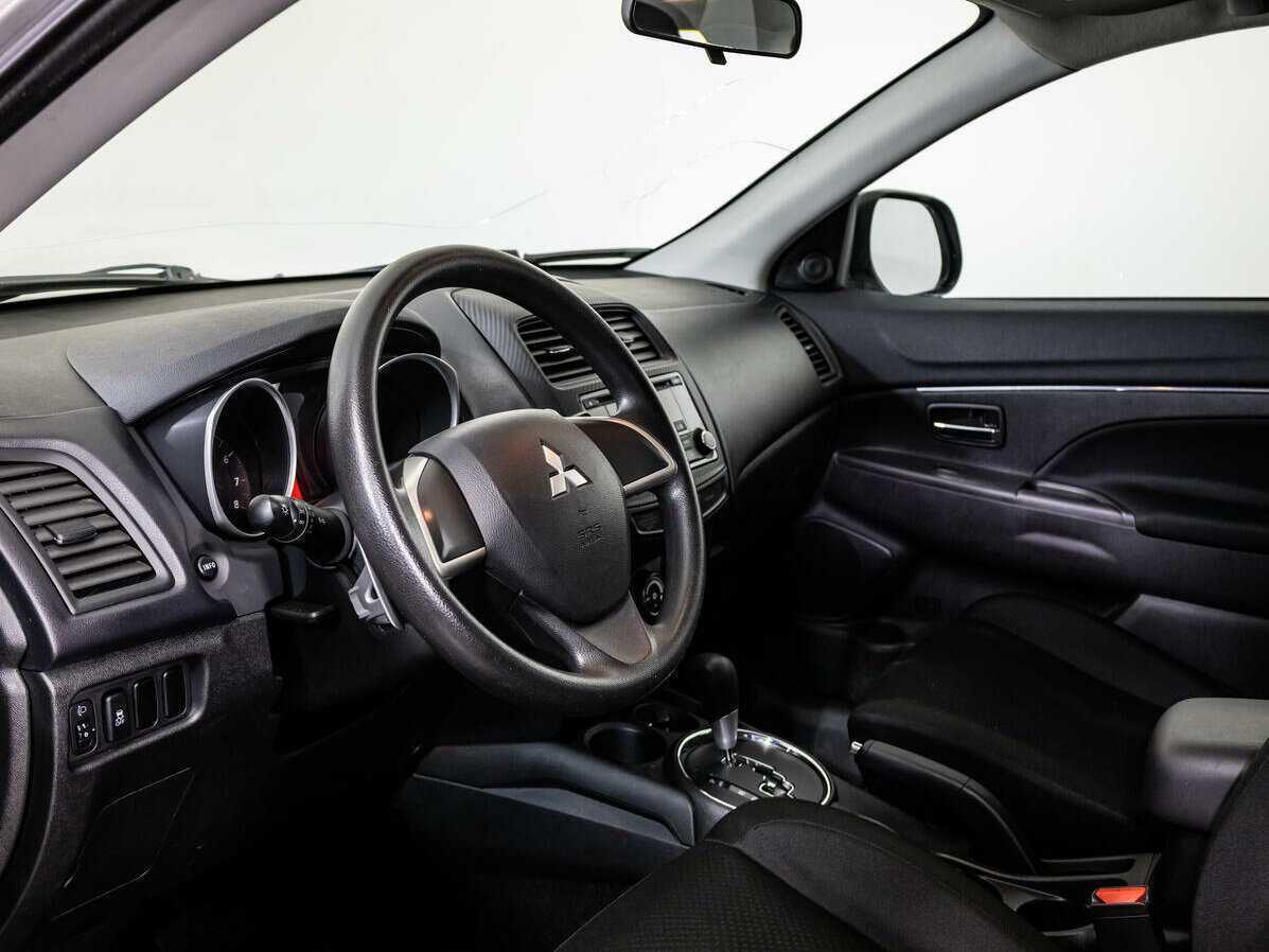 Mitsubishi ASX с пробегом — 2015 год. Фото: #9