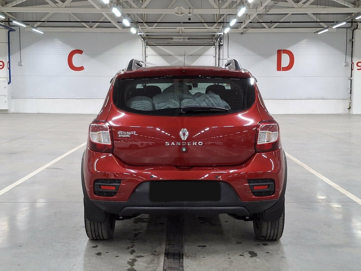 Renault Sandero с пробегом — 2018 год. Фото: #5