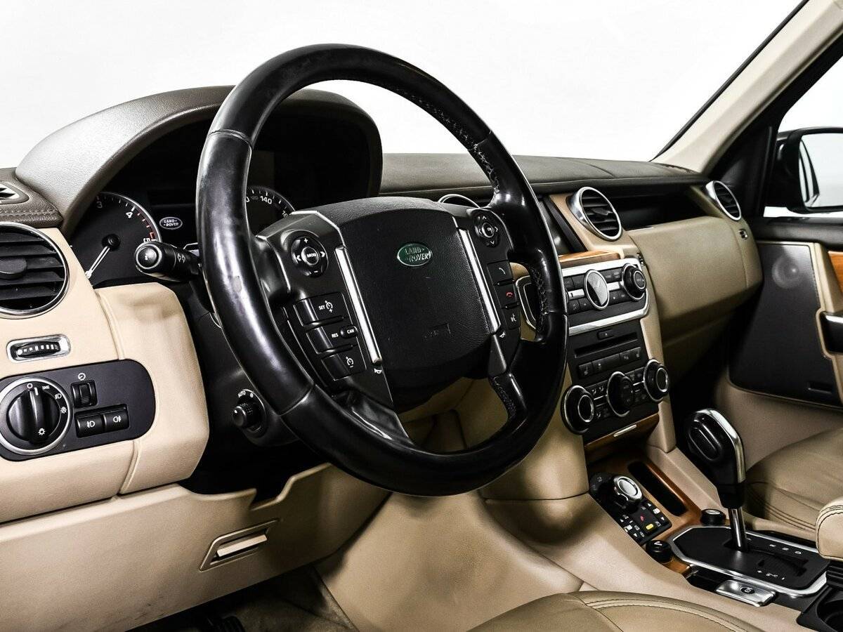 Land Rover Discovery с пробегом — 2011 год. Фото: #11