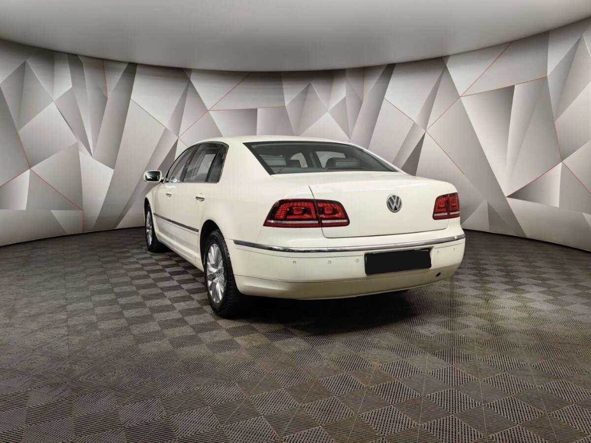 Volkswagen Phaeton с пробегом — 2014 год. Фото: #3