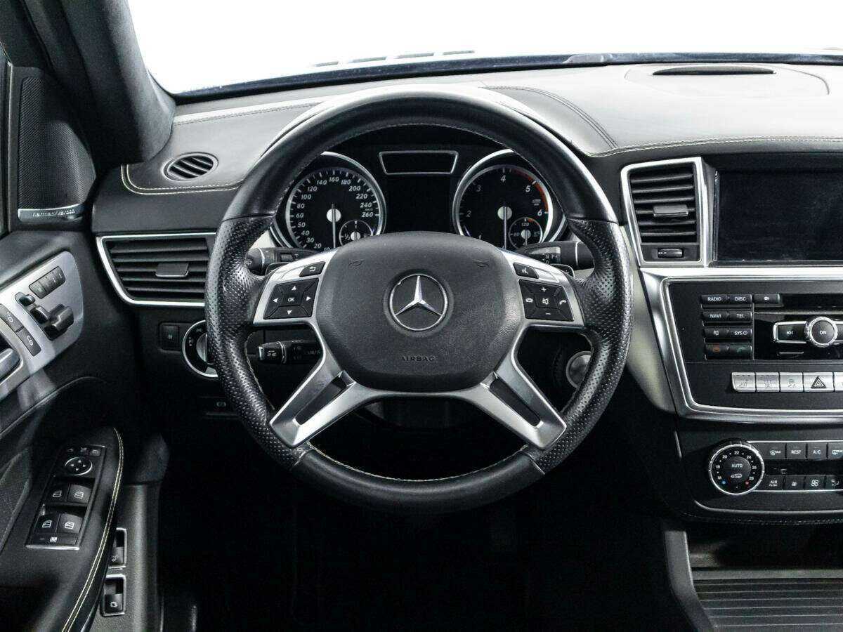 Mercedes-Benz GL-Класс с пробегом — 2014 год. Фото: #16