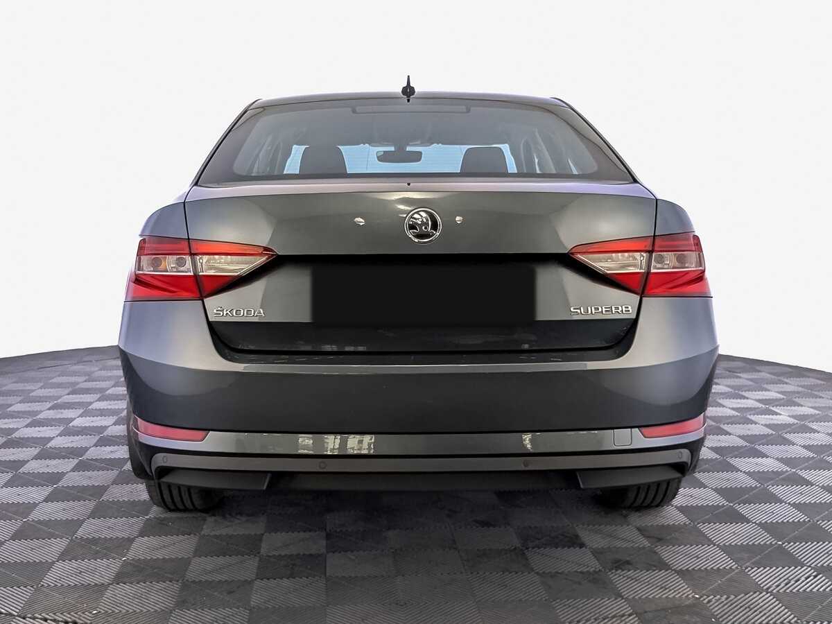 Skoda Superb с пробегом — 2019 год. Фото: #5