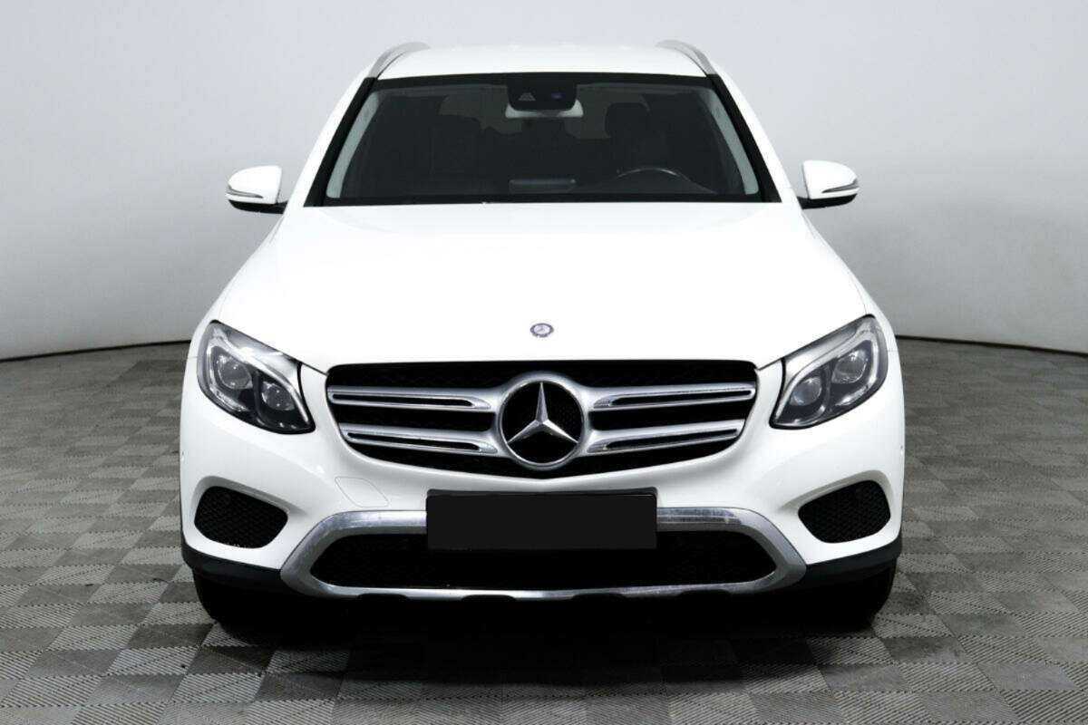 Mercedes-Benz GLC с пробегом — 2015 год. Фото: #1