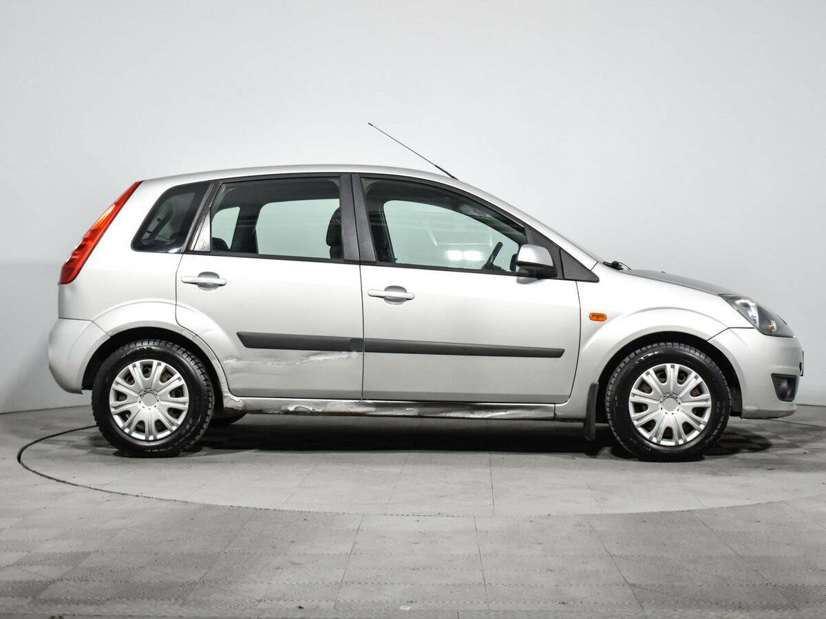 Ford Fiesta с пробегом — 2007 год. Фото: #3