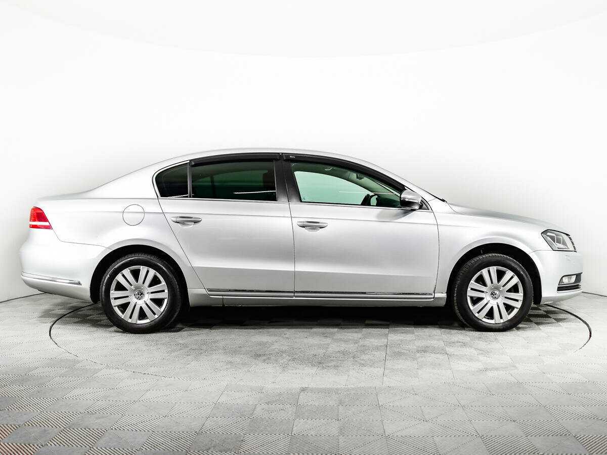 Volkswagen Passat с пробегом — 2011 год. Фото: #3