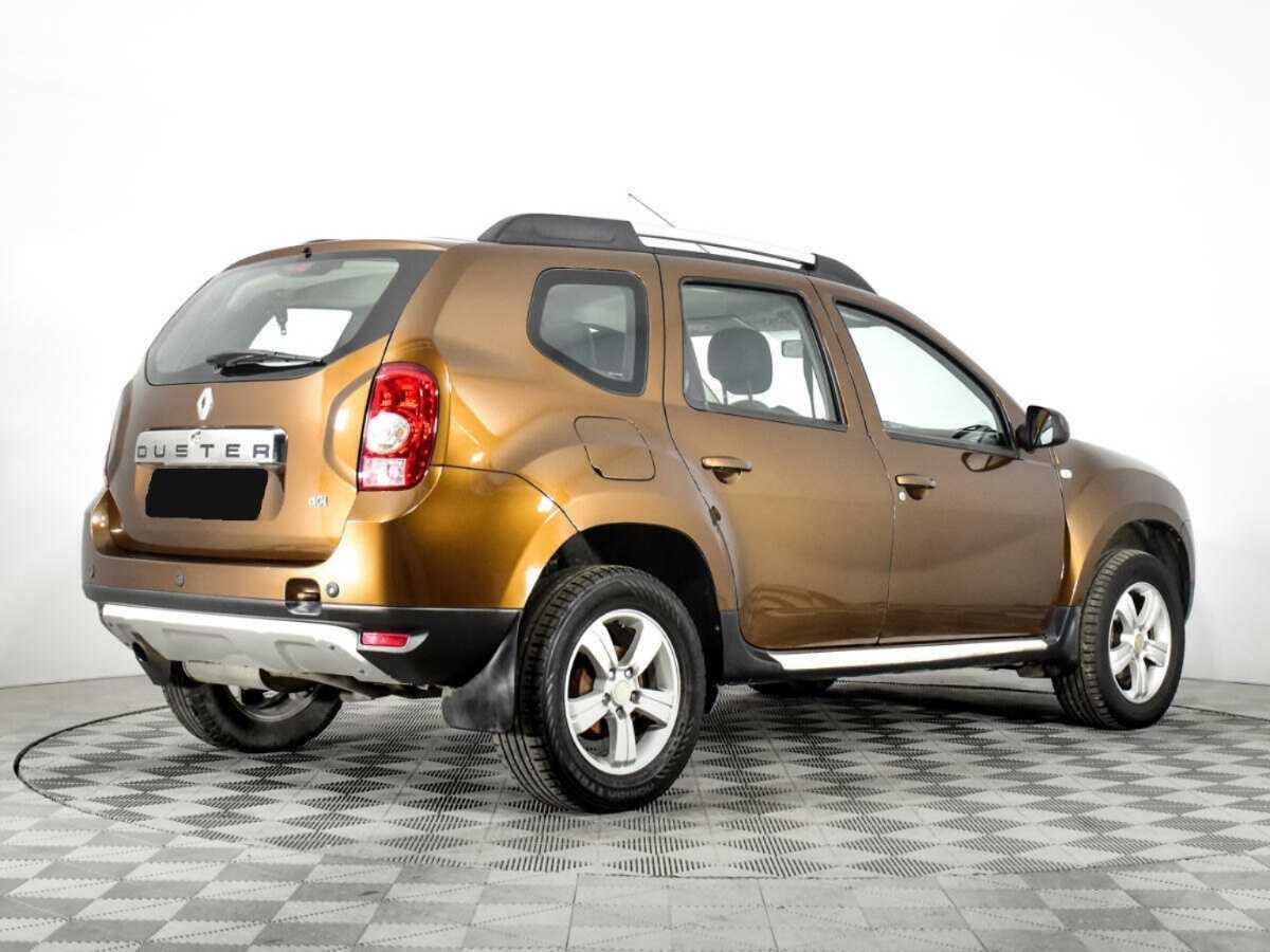 Renault Duster с пробегом — 2014 год. Фото: #3