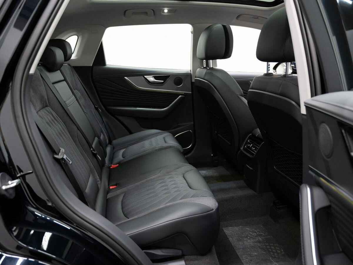 Hongqi HS5 с пробегом — 2023 год. Фото: #9