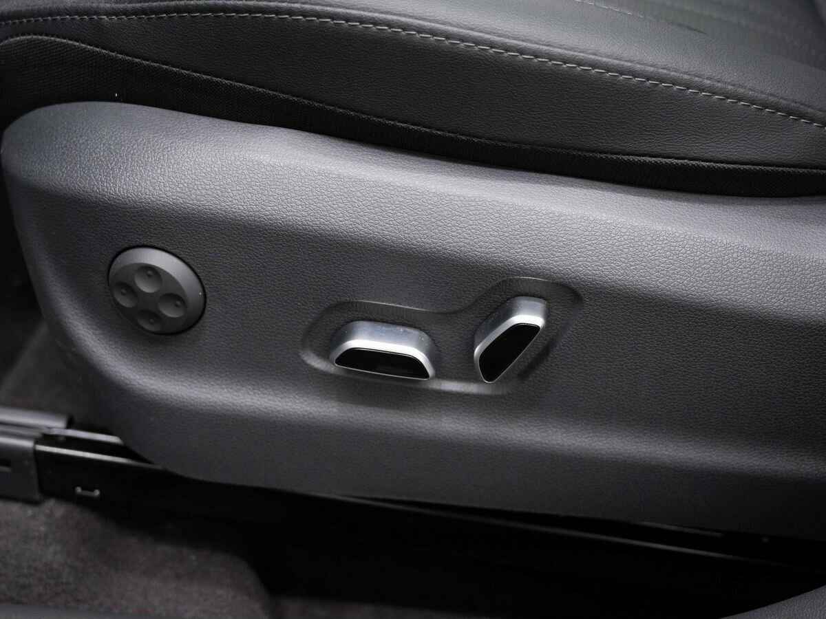 Hongqi HS5 с пробегом — 2023 год. Фото: #28