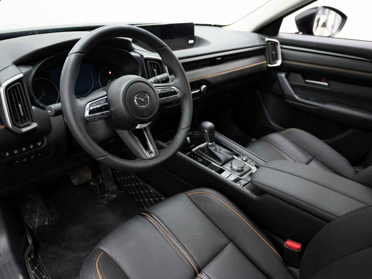 Mazda CX-50 с пробегом — 2023 год. Фото: #8
