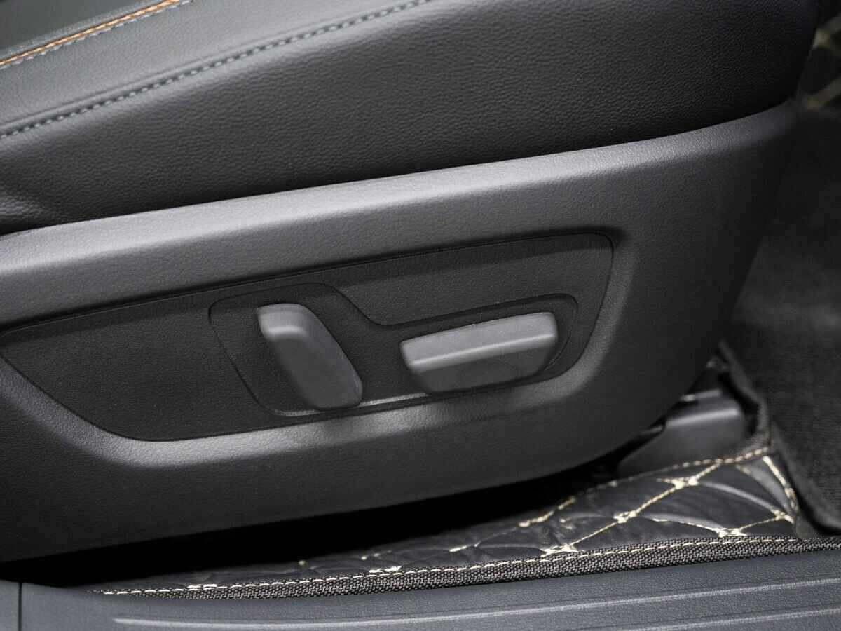 Mazda CX-50 с пробегом — 2023 год. Фото: #13