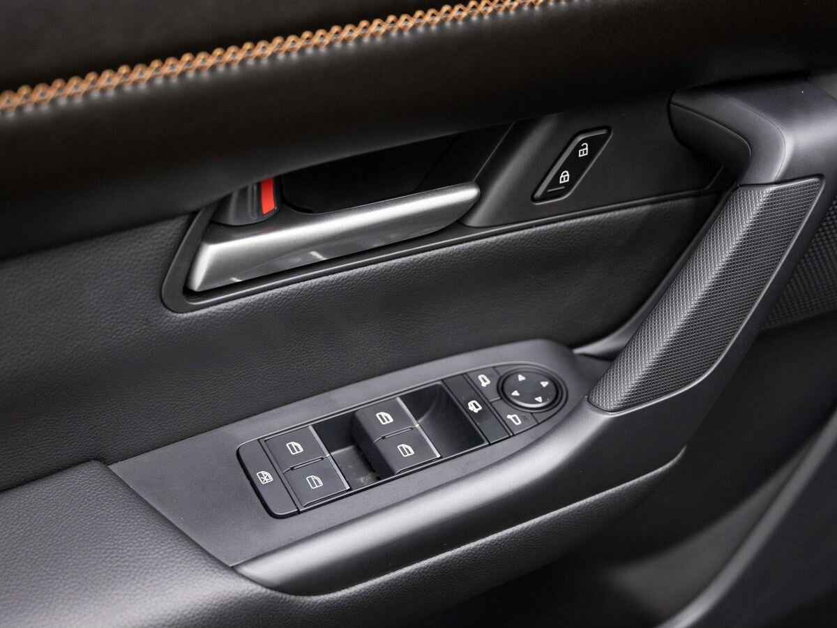 Mazda CX-50 с пробегом — 2023 год. Фото: #14