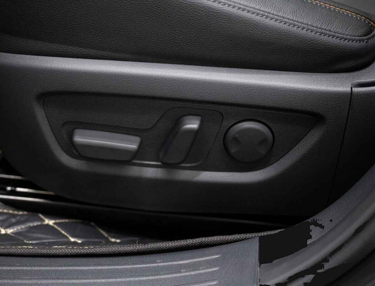 Mazda CX-50 с пробегом — 2023 год. Фото: #15