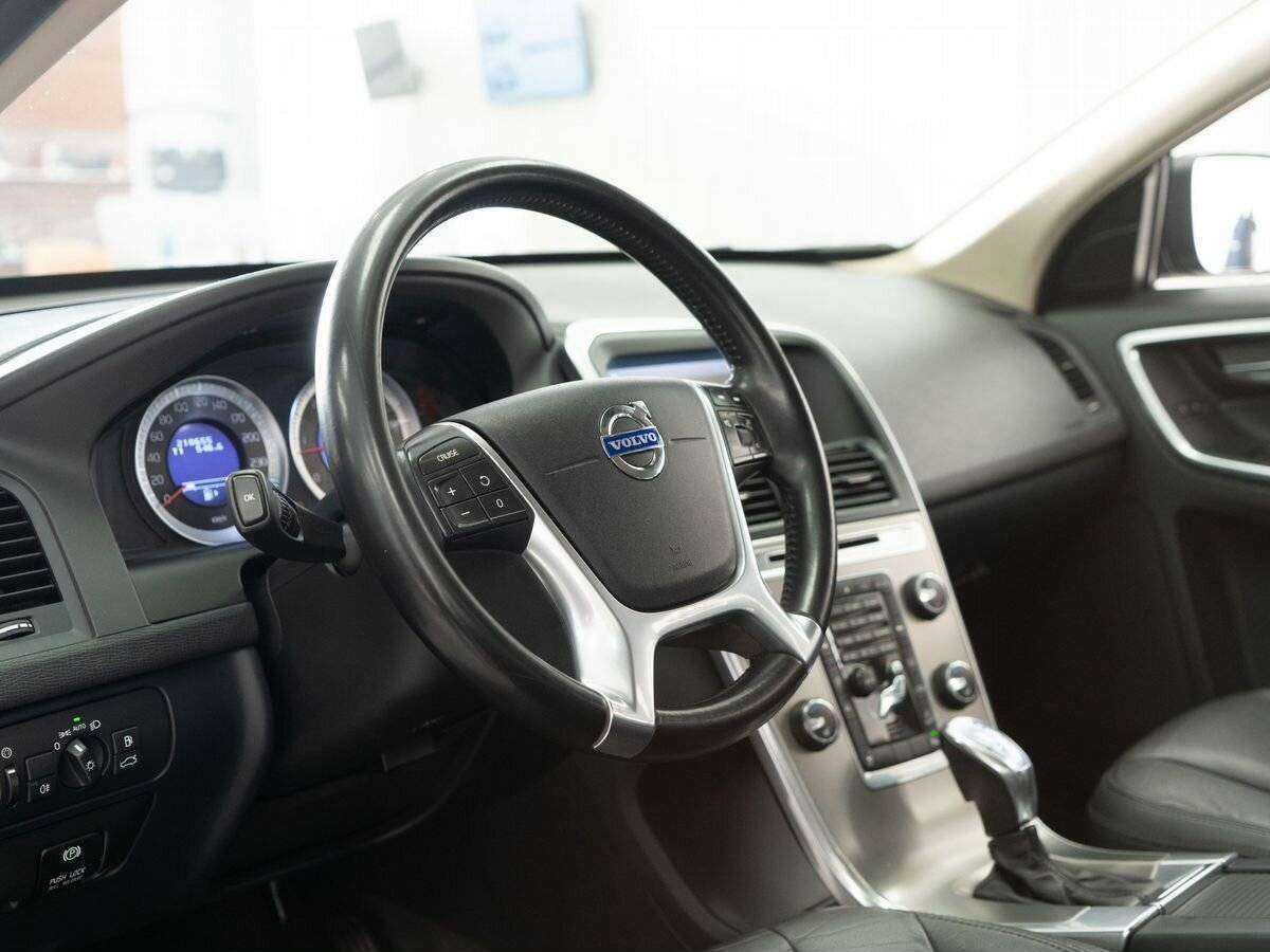 Volvo XC60 с пробегом — 2012 год. Фото: #4