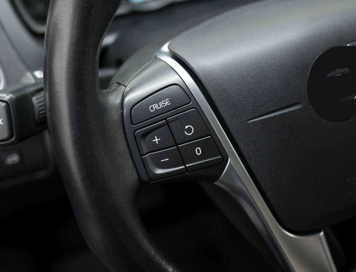 Volvo V40 Cross Country с пробегом — 2015 год. Фото: #16