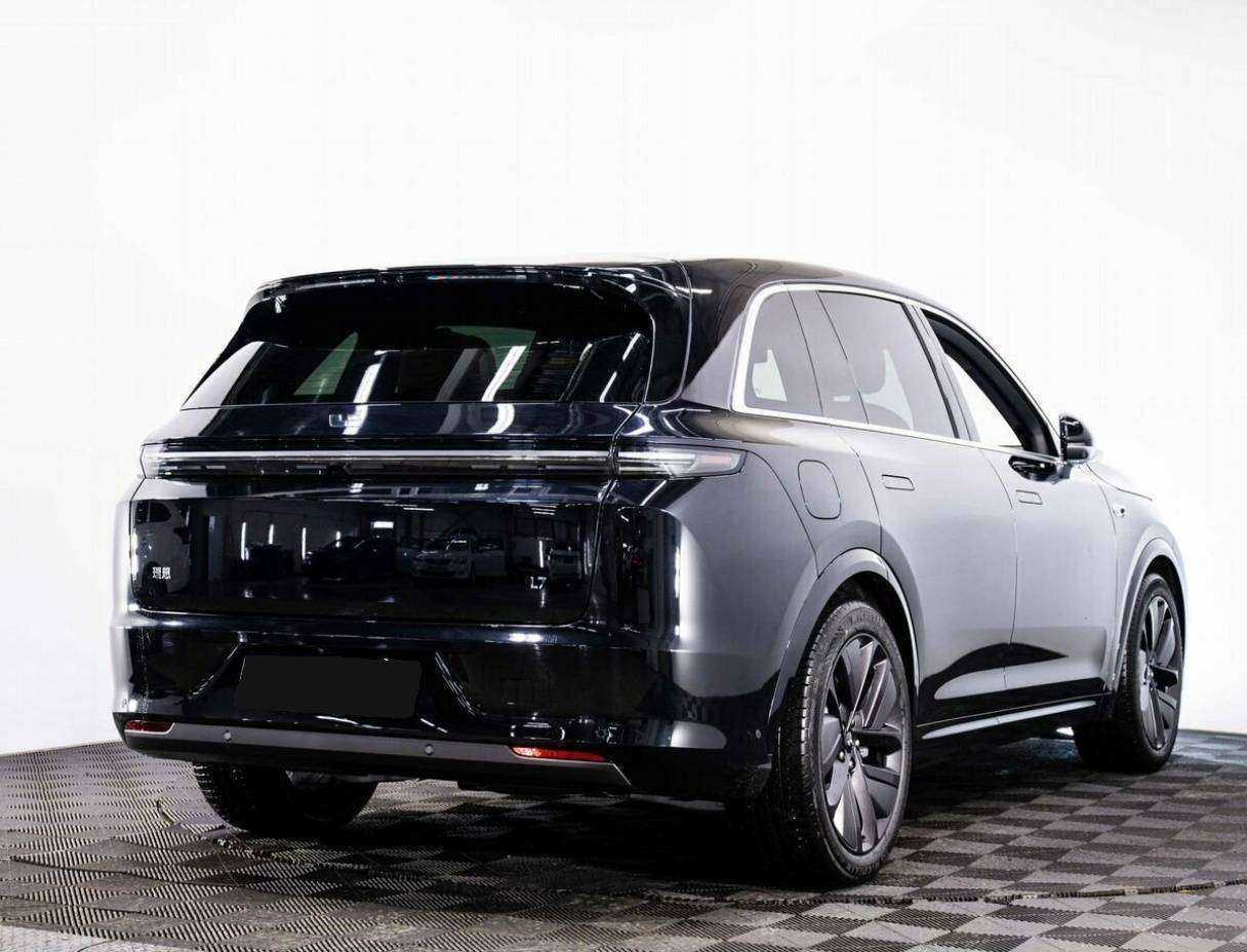 LiXiang L7 с пробегом — 2024 год. Фото: #5