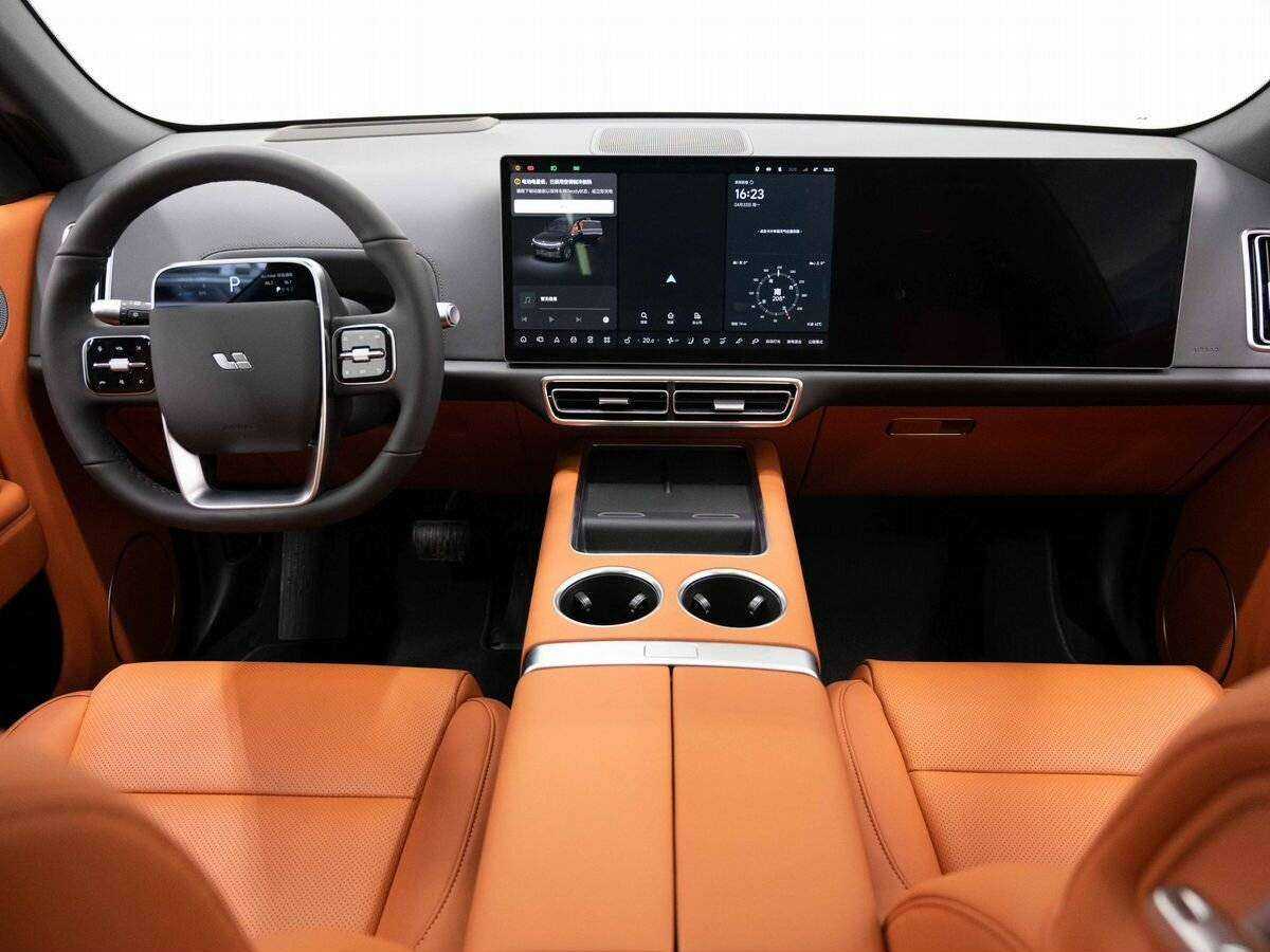 LiXiang L7 с пробегом — 2024 год. Фото: #16