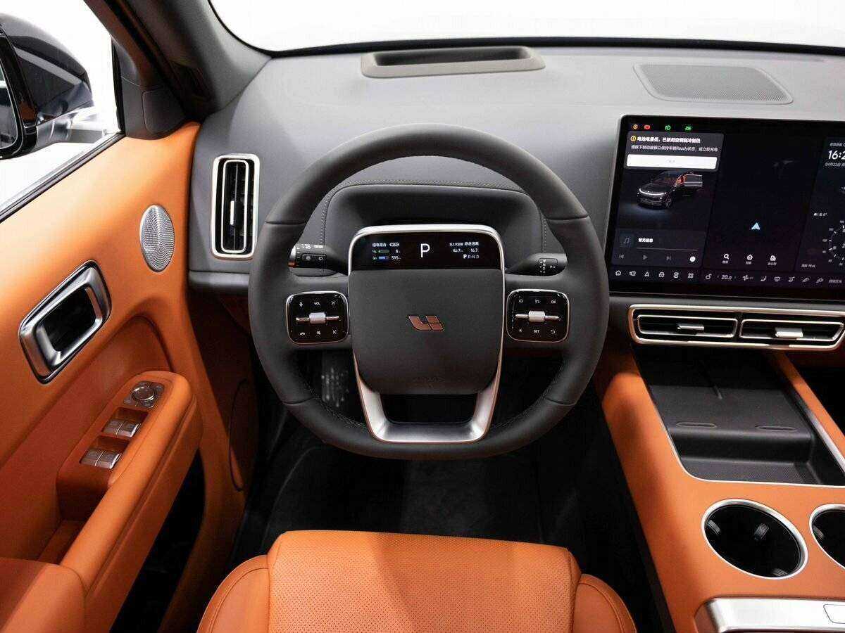 LiXiang L7 с пробегом — 2024 год. Фото: #17