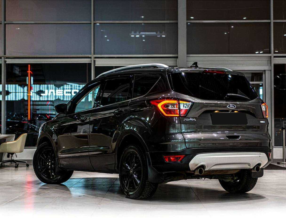 Ford Kuga с пробегом — 2018 год. Фото: #3