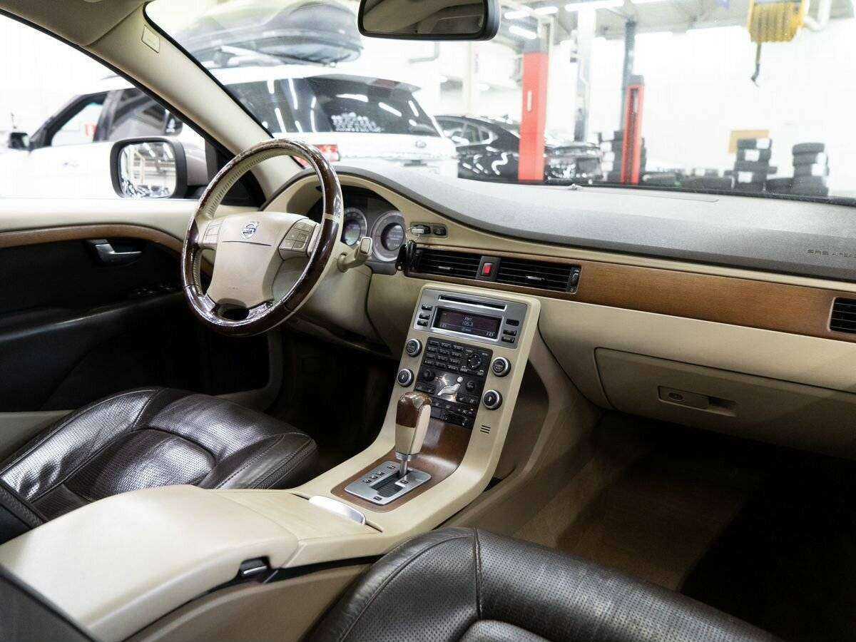 Volvo XC70 с пробегом — 2008 год. Фото: #17