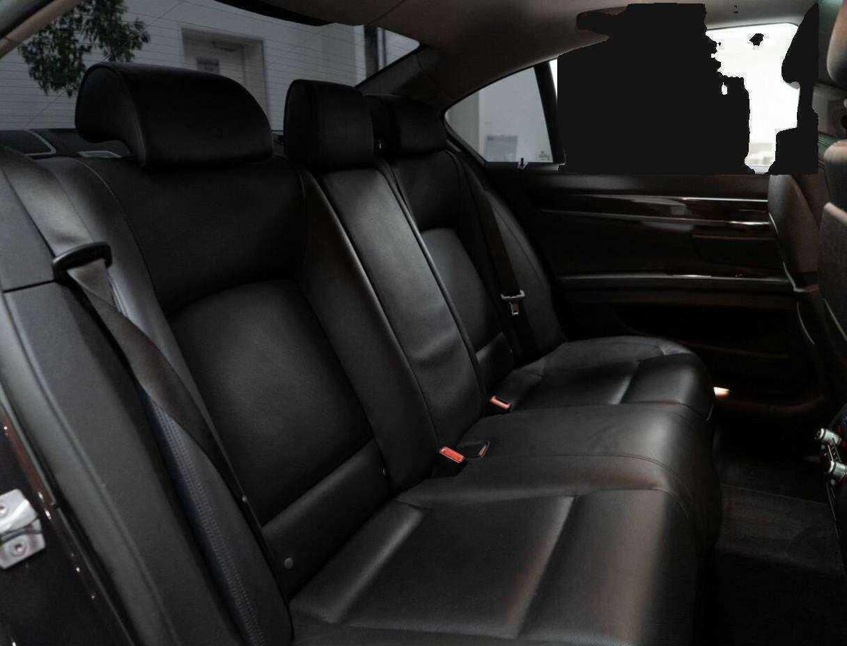 BMW 7 серии с пробегом — 2013 год. Фото: #8