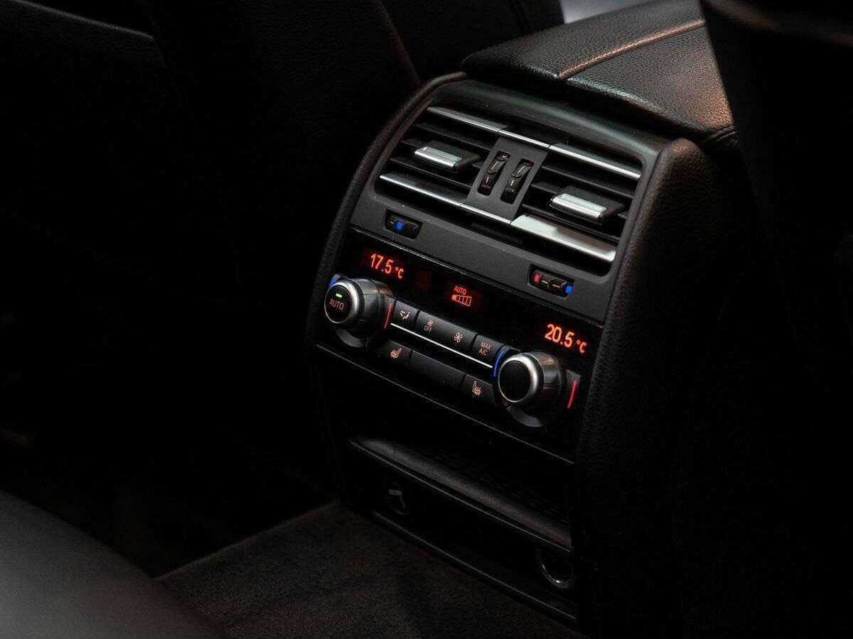 BMW 7 серии с пробегом — 2013 год. Фото: #9