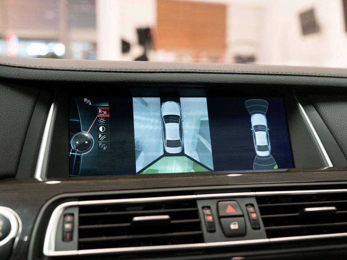 BMW 7 серии с пробегом — 2013 год. Фото: #20