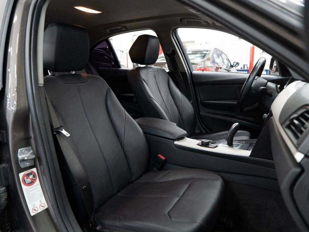 BMW 3 серии с пробегом — 2014 год. Фото: #8