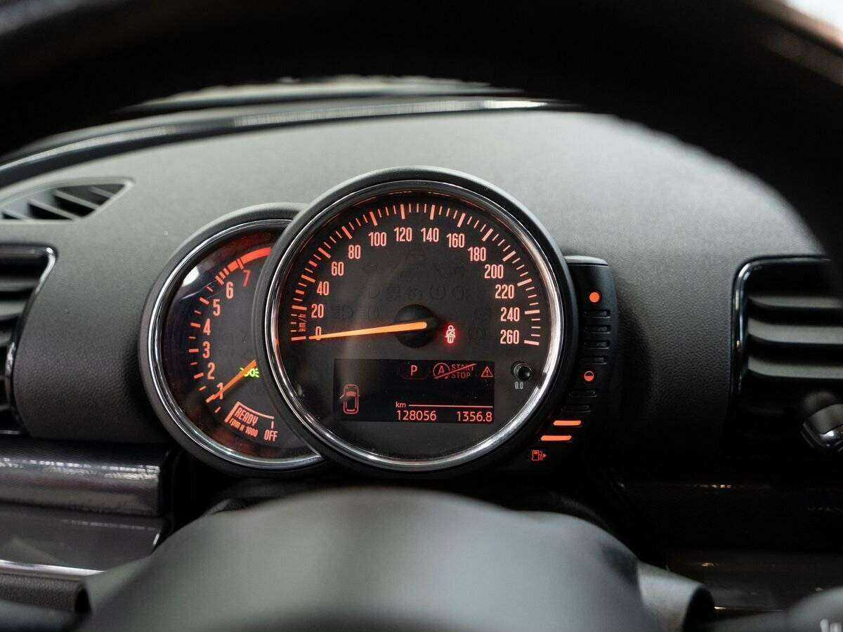 Mini Clubman с пробегом — 2016 год. Фото: #9