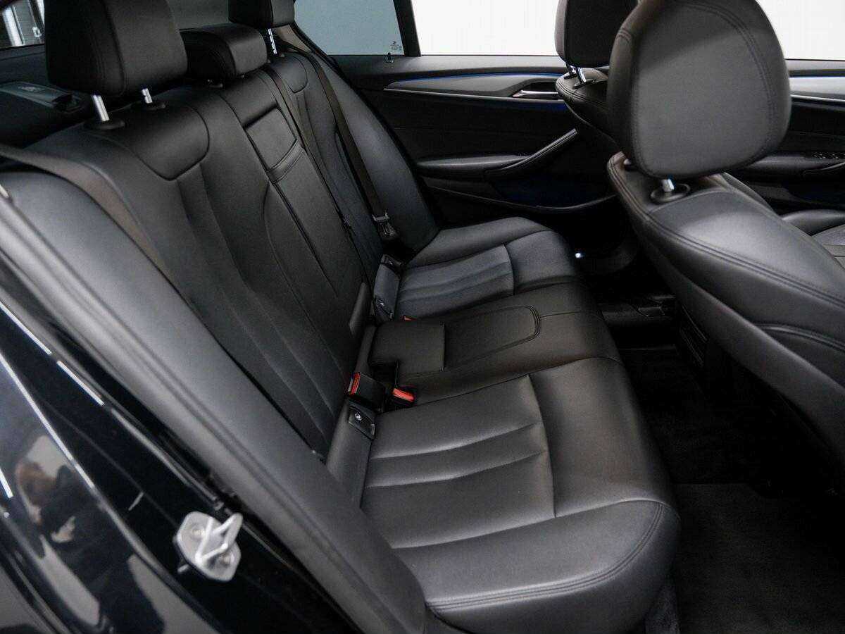 BMW 5 серии с пробегом — 2017 год. Фото: #8