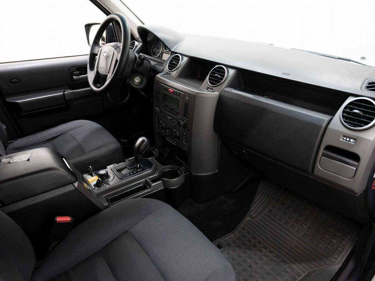 Land Rover Discovery с пробегом — 2005 год. Фото: #9