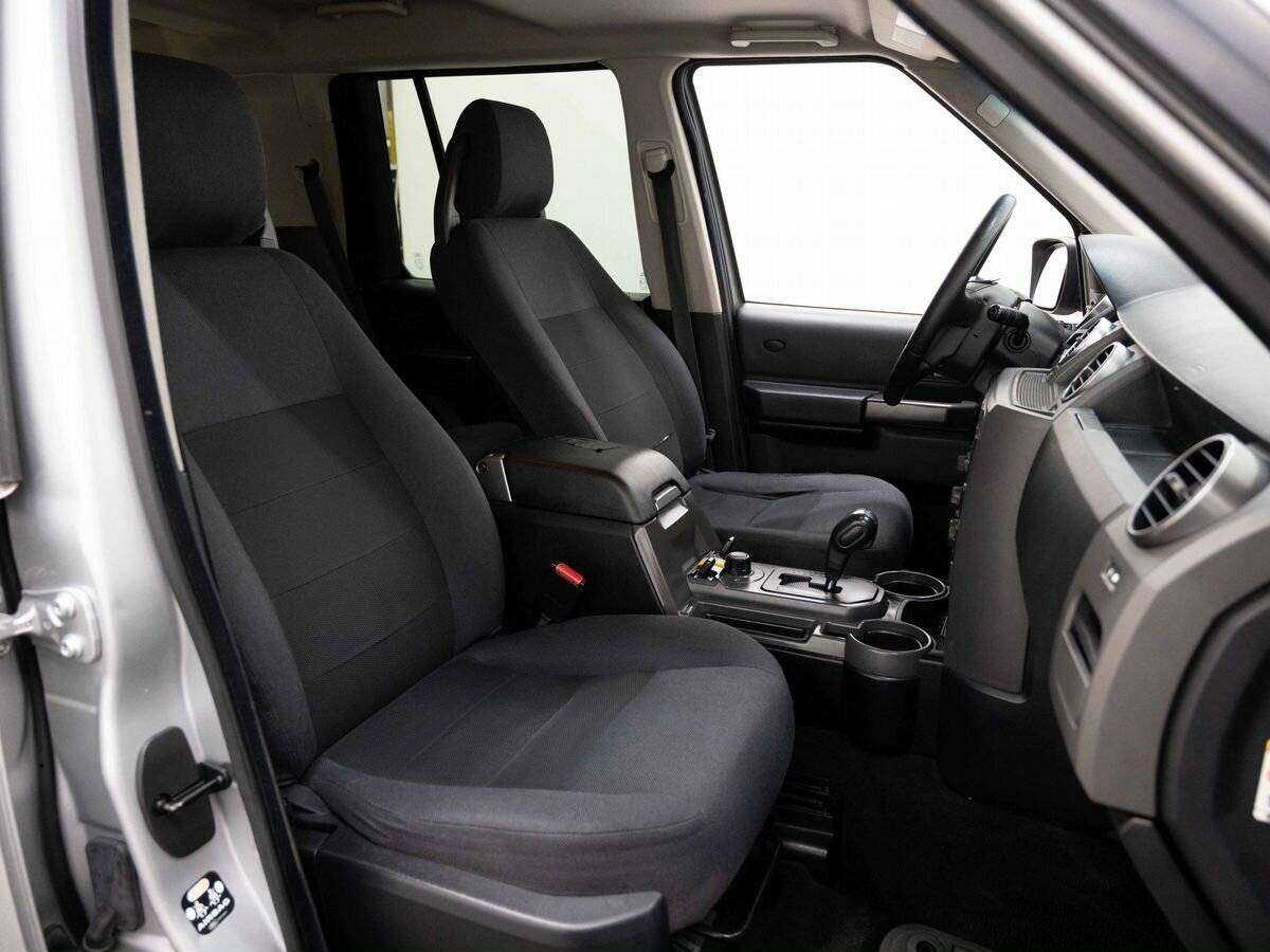 Land Rover Discovery с пробегом — 2005 год. Фото: #10